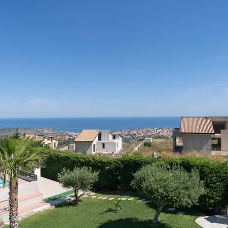 Luxury Eirene, Private Pool-jacuzzi, 3 Bdr 3 Bath - Seaview And Mountain * Termini Imerese