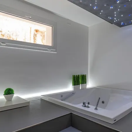 Villa Luxury Eirene, Private Pool-jacuzzi, 3 Bdr 3 Bath - Seaview And Mountain *